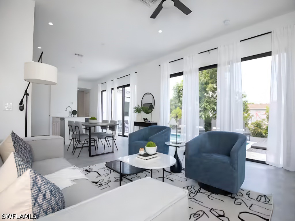 3015 Karen Drive Naples FL 34112 226019971 image2