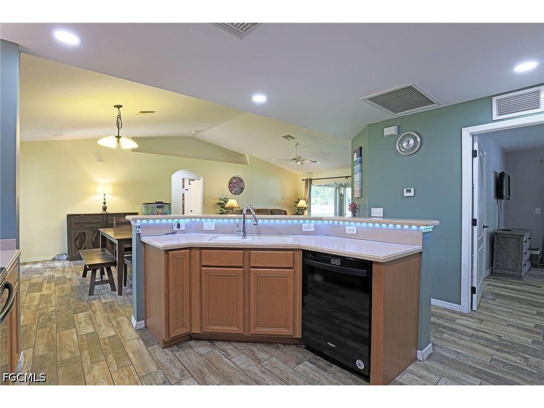3016 SW 23rd Avenue Cape Coral FL 33914 2026018540 image15