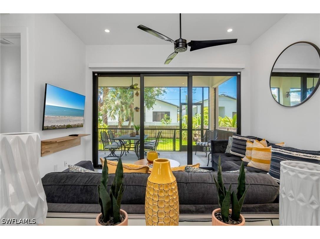 3016 Van Buren Avenue Naples FL 34112 226018248 image1