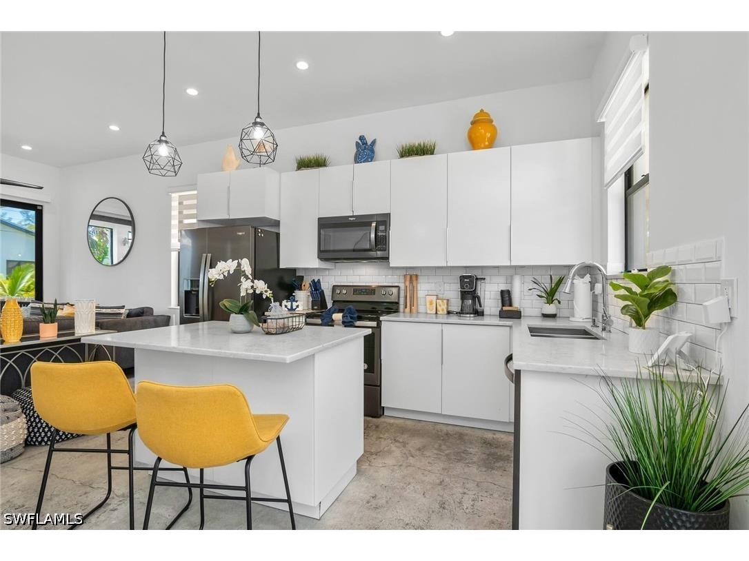 3016 Van Buren Avenue Naples FL 34112 226018248 image4