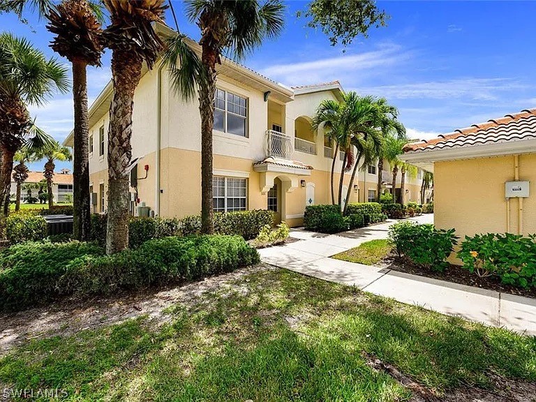 3017 Driftwood Way #3004 Naples FL 34109 226006071 image15