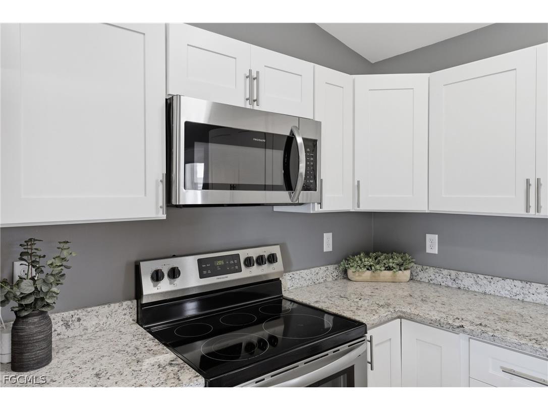 3017 NE 2nd Avenue Cape Coral FL 33909 2026011378 image11