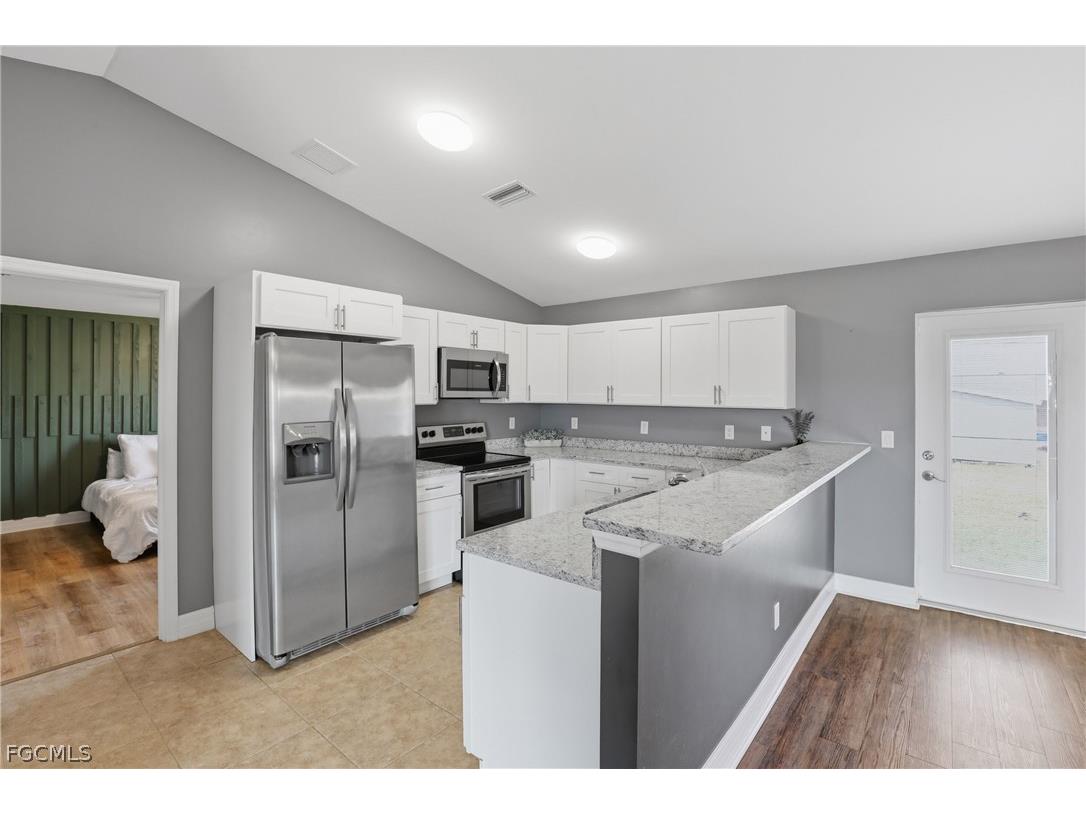 3017 NE 2nd Avenue Cape Coral FL 33909 2026011378 image3