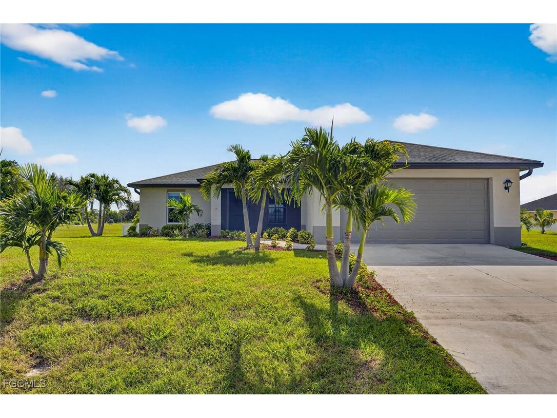 3017 NE 4th Place Cape Coral FL 33909 2025004343 image1