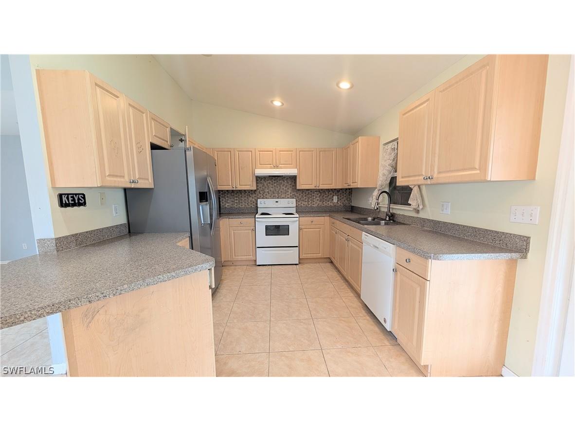 3017 S Balsam Circle Labelle FL 33935 226012197 image4