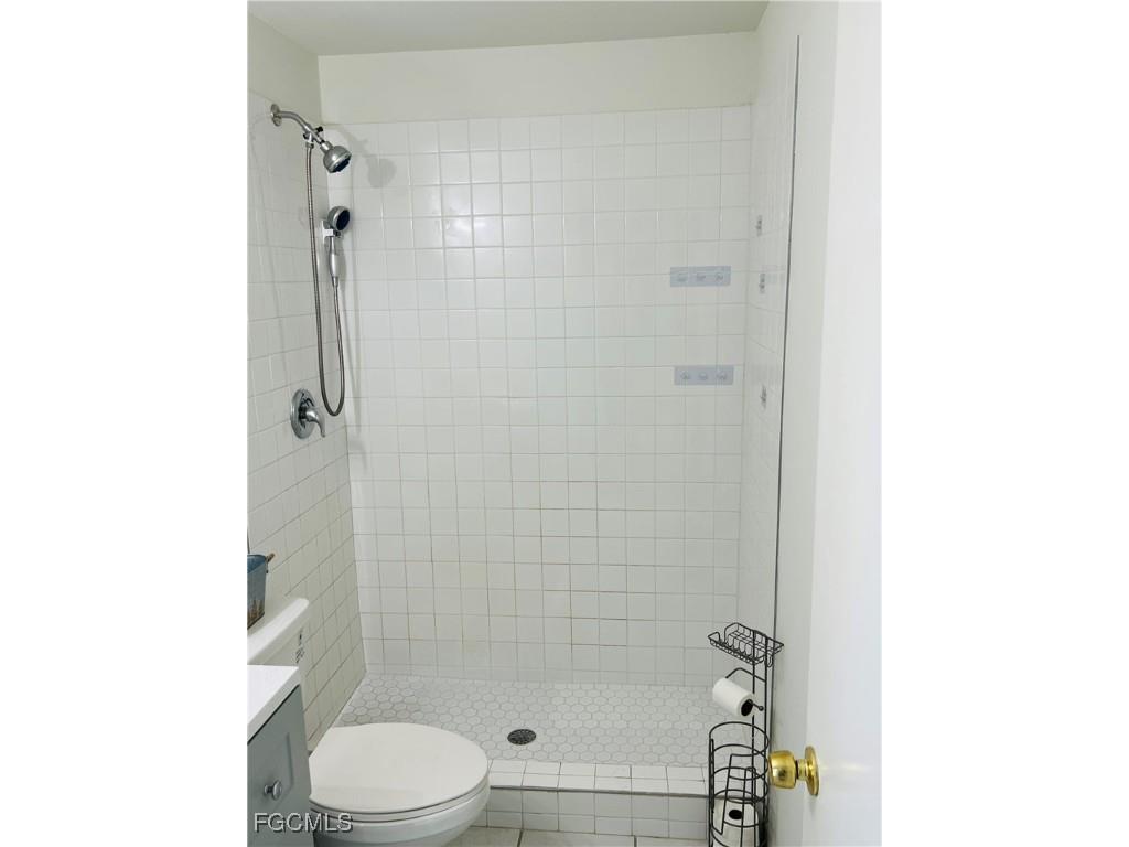 3018 Lafayette Street Fort Myers FL 33916 2025011684 image11