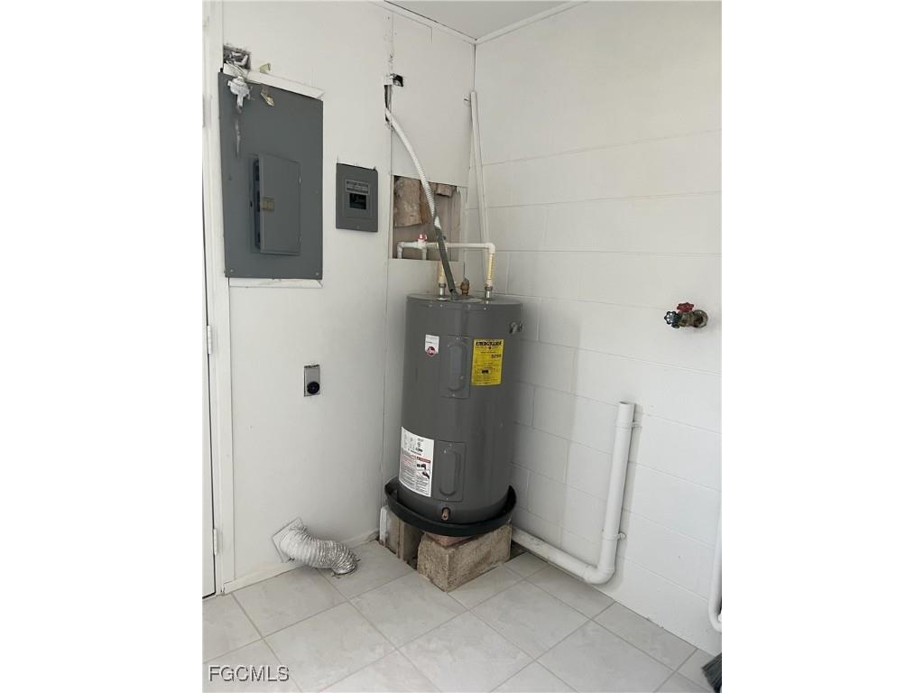 3018 Lafayette Street Fort Myers FL 33916 2025011684 image18