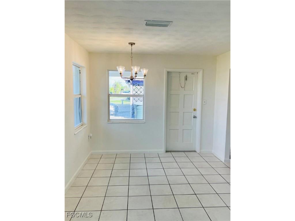 3018 Lafayette Street Fort Myers FL 33916 2025011684 image5