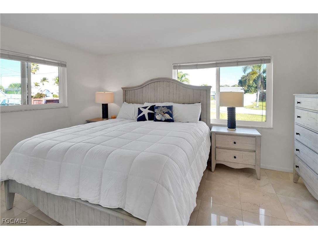 3018 SE 18th Place Cape Coral FL 33904 2026007232 image13