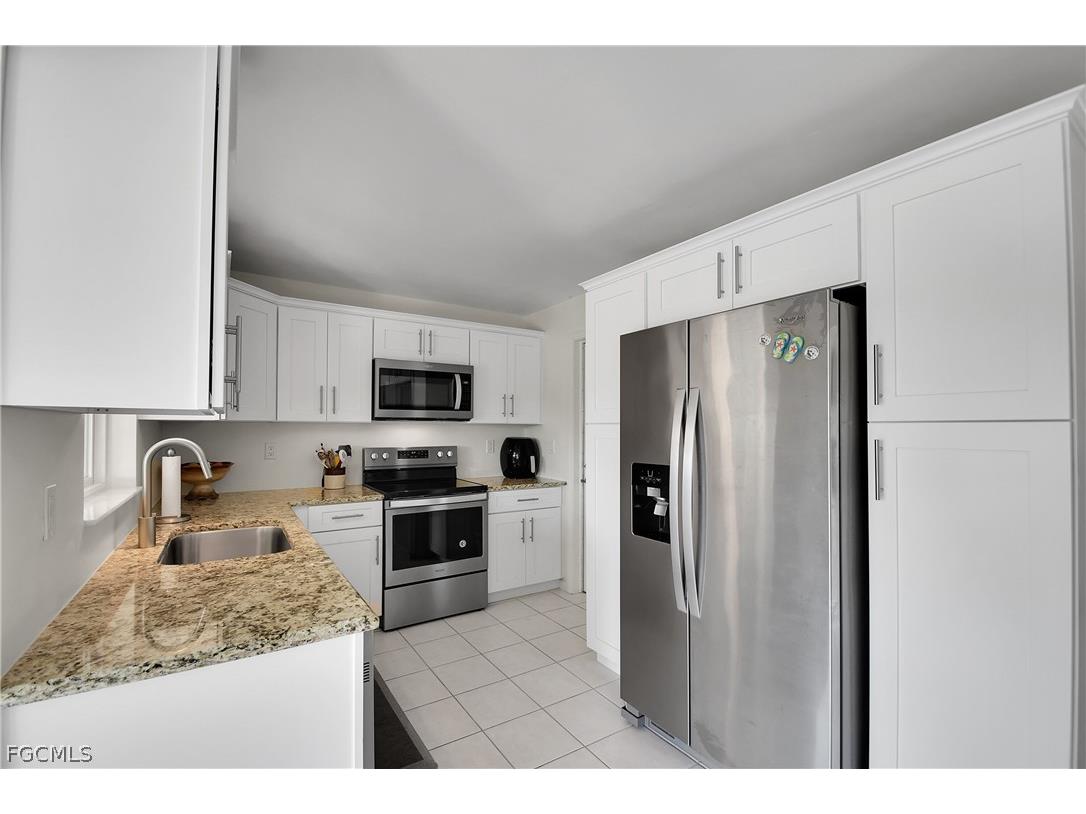 3018 SE 18th Place Cape Coral FL 33904 2026007232 image16