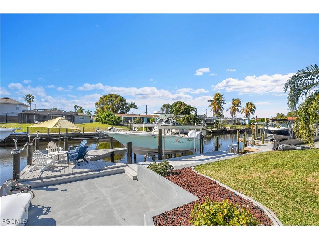 3018 SE 18th Place Cape Coral FL 33904 2026007232 image5