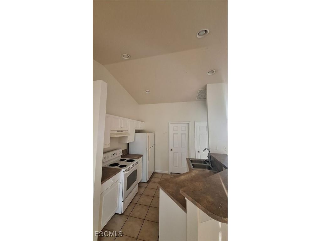 3018 SW 10th Avenue Cape Coral FL 33914 2025008695 image7