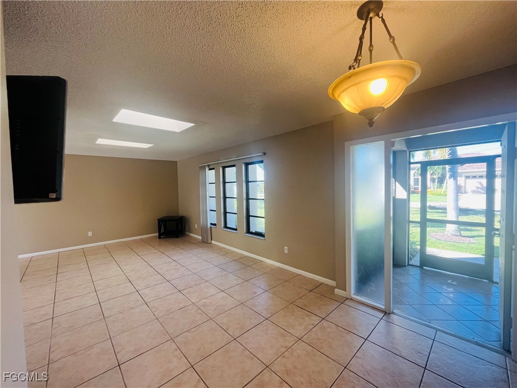 3019 SE 5th Place Cape Coral FL 33904 2025016039 image3