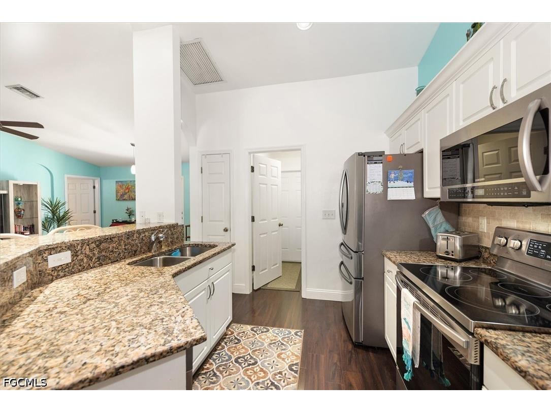 3019 SW 15th Place Cape Coral FL 33914 2026028431 image15