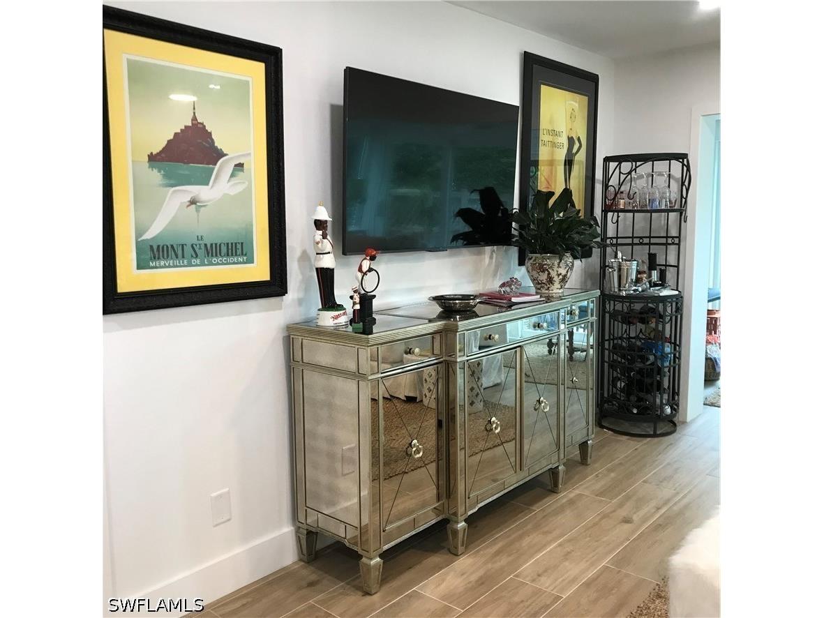 302 2nd Street S #302 Naples FL 34102 226012879 image6