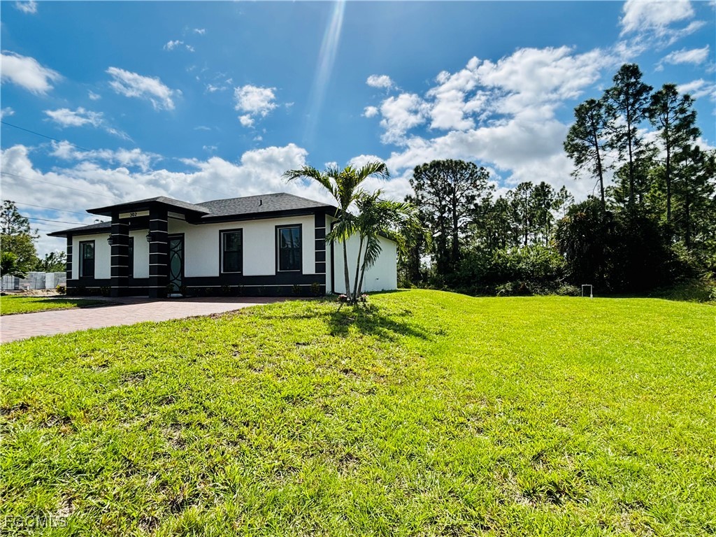 302 E 15th Street Lehigh Acres FL 33972 2025016185 image2
