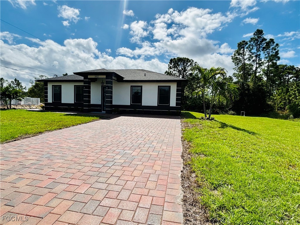 302 E 15th Street Lehigh Acres FL 33972 2025016185 image4