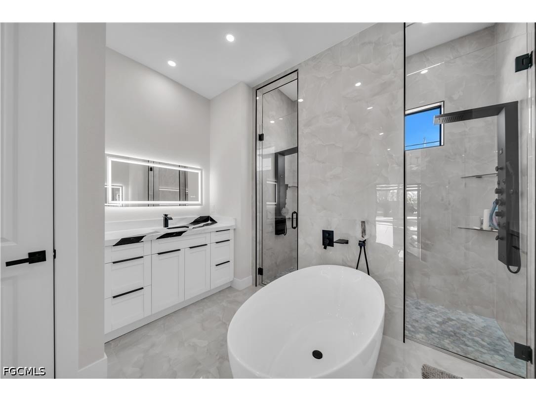 302 El Dorado Boulevard N Cape Coral FL 33993 2026007703 image34