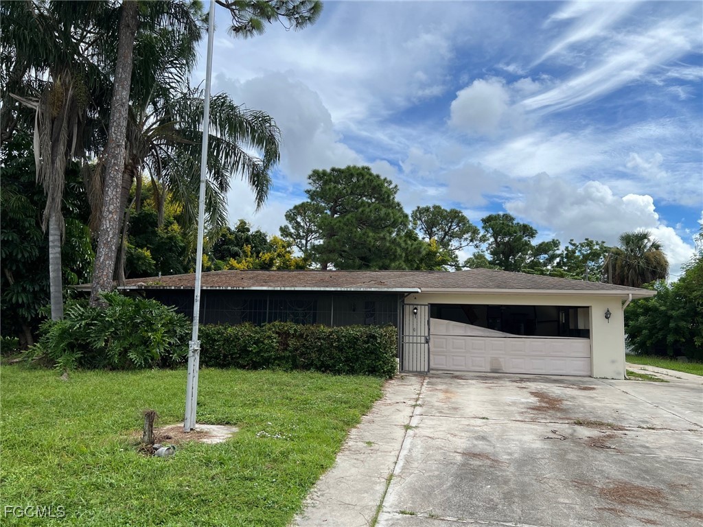 302 Greenwood Avenue Lehigh Acres FL 33936 2025011577 image1
