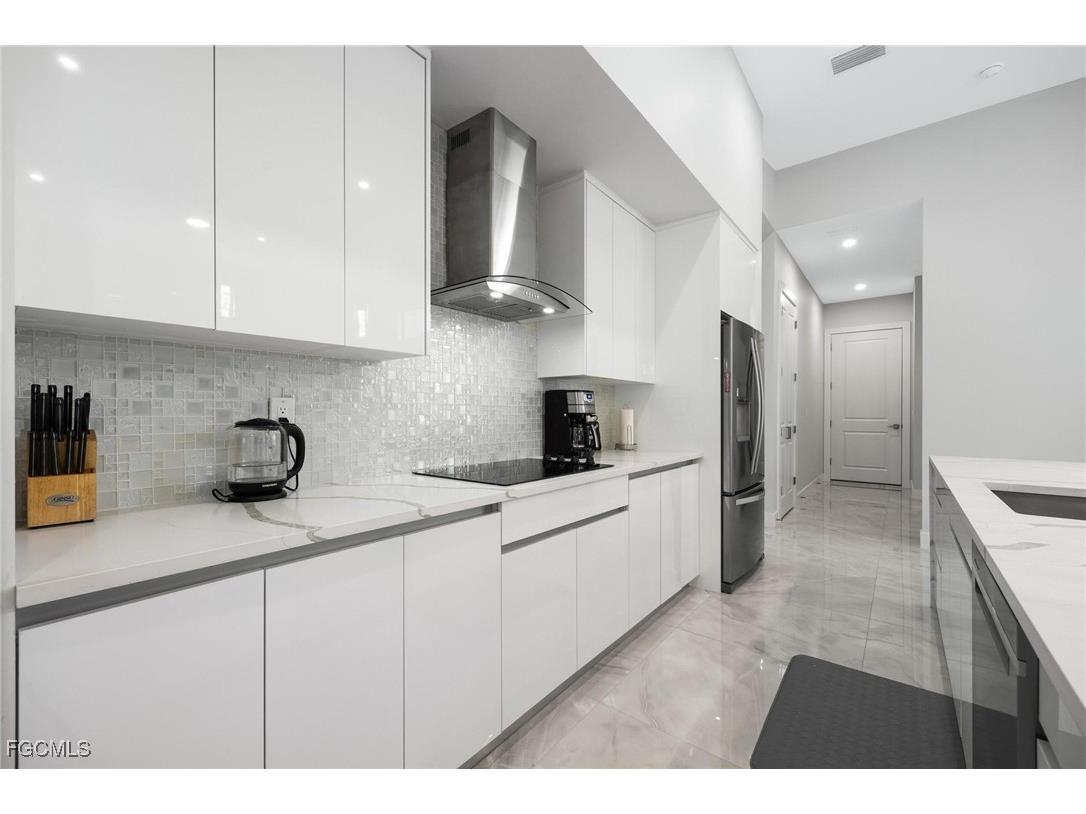 302 NW 1st Street Cape Coral FL 33993 2025021017 image11