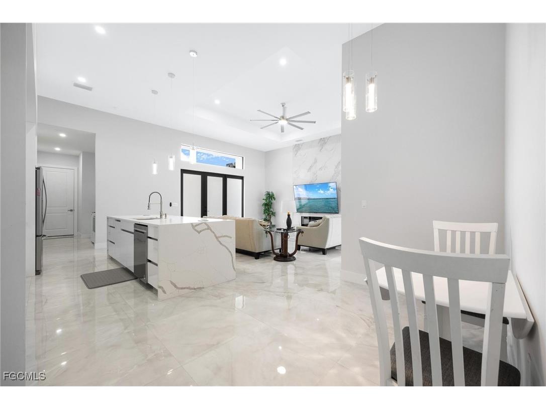 302 NW 1st Street Cape Coral FL 33993 2025021017 image13