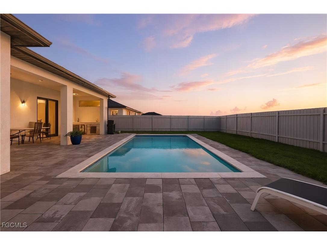 302 NW 1st Street Cape Coral FL 33993 2025021017 image2