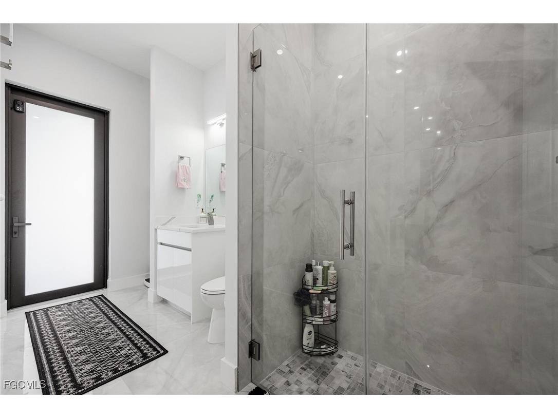 302 NW 1st Street Cape Coral FL 33993 2025021017 image27