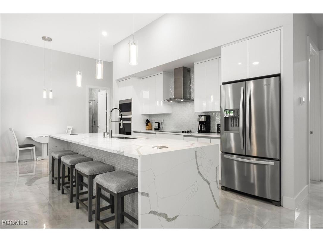 302 NW 1st Street Cape Coral FL 33993 2025021017 image3