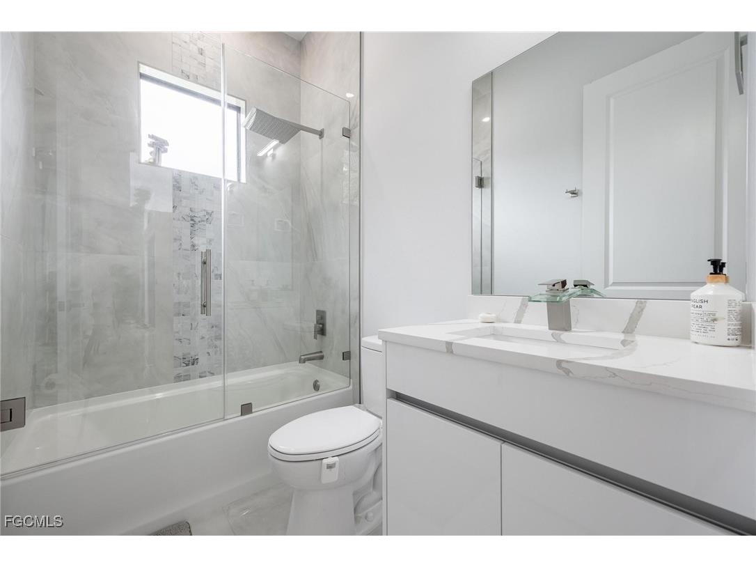 302 NW 1st Street Cape Coral FL 33993 2025021017 image31