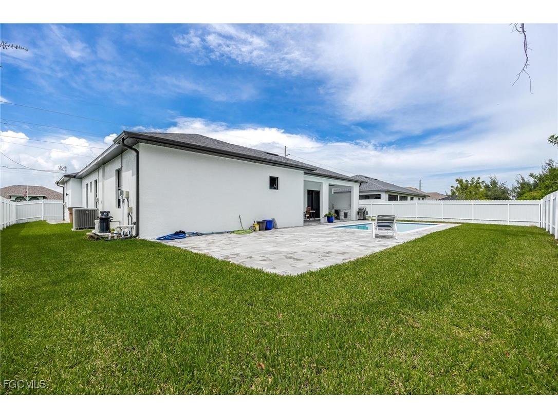 302 NW 1st Street Cape Coral FL 33993 2025021017 image33