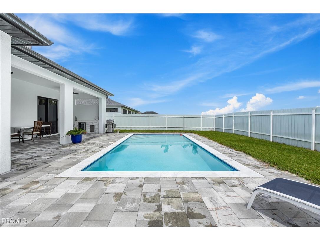 302 NW 1st Street Cape Coral FL 33993 2025021017 image5