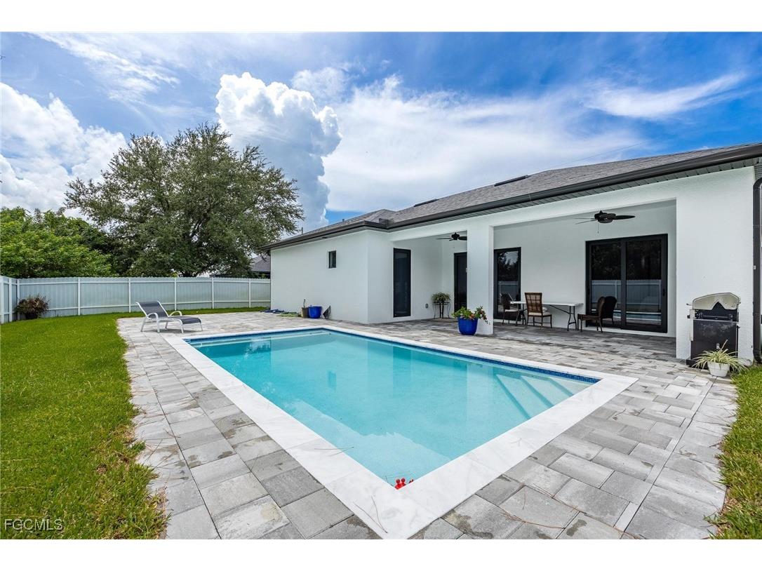 302 NW 1st Street Cape Coral FL 33993 2025021017 image7