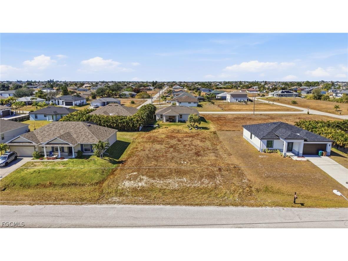302 NW 27th Avenue Cape Coral FL 33993 2026007072 image1