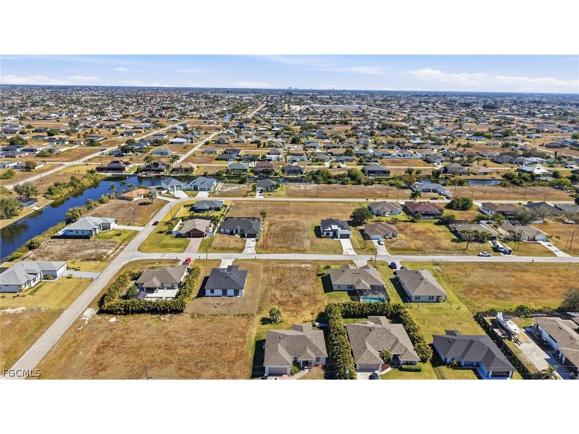 302 NW 27th Avenue Cape Coral FL 33993 2026007072 image7