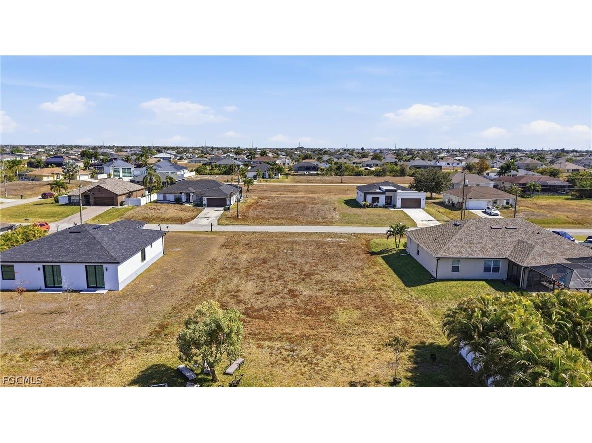 302 NW 27th Avenue Cape Coral FL 33993 2026007072 image9