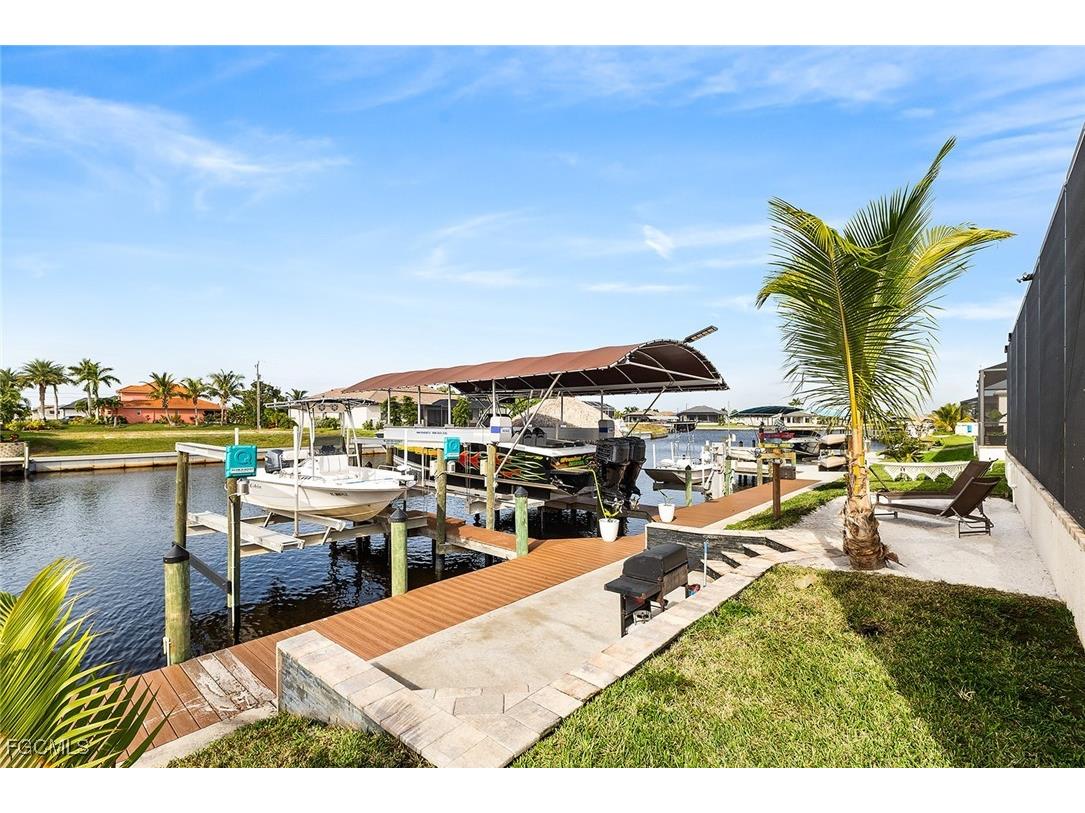 302 NW 32nd Place Cape Coral FL 33993 2025011468 image41