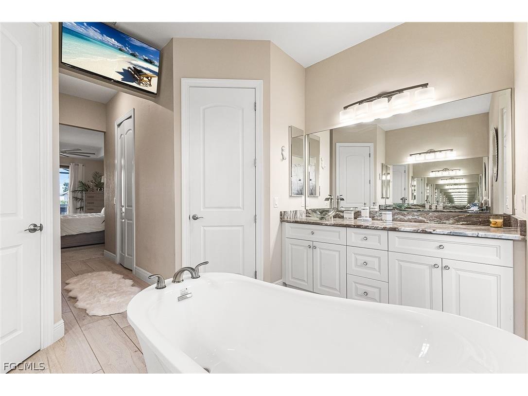 302 NW 32nd Place Cape Coral FL 33993 2026013568 image23