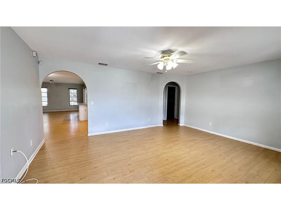 302 SE 1st Place Cape Coral FL 33990 2026014063 image2