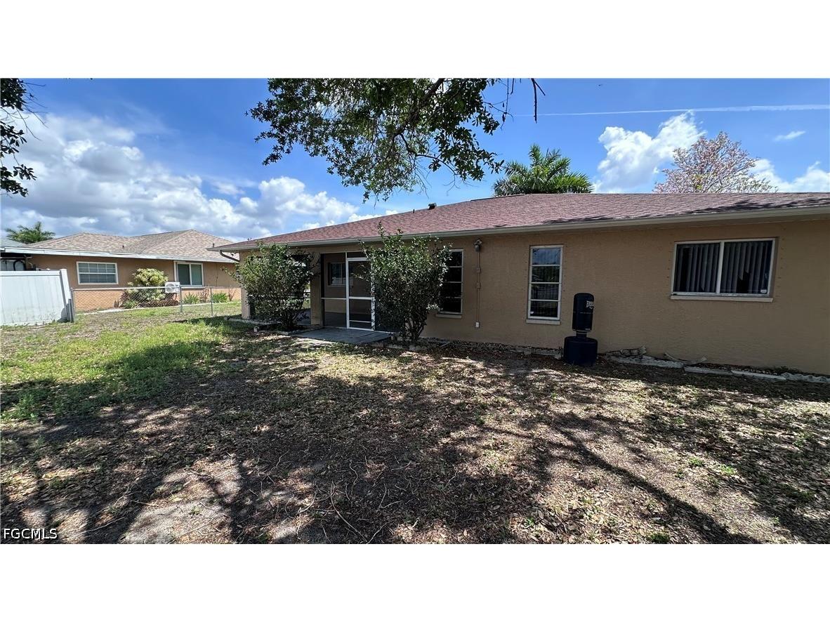 302 SE 1st Place Cape Coral FL 33990 2026014063 image6
