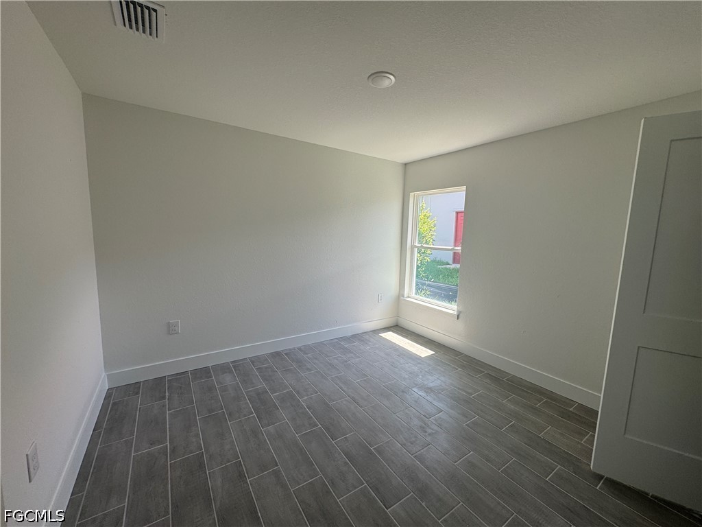 302 SE 1st Terrace Cape Coral FL 33990 2026025924 image22