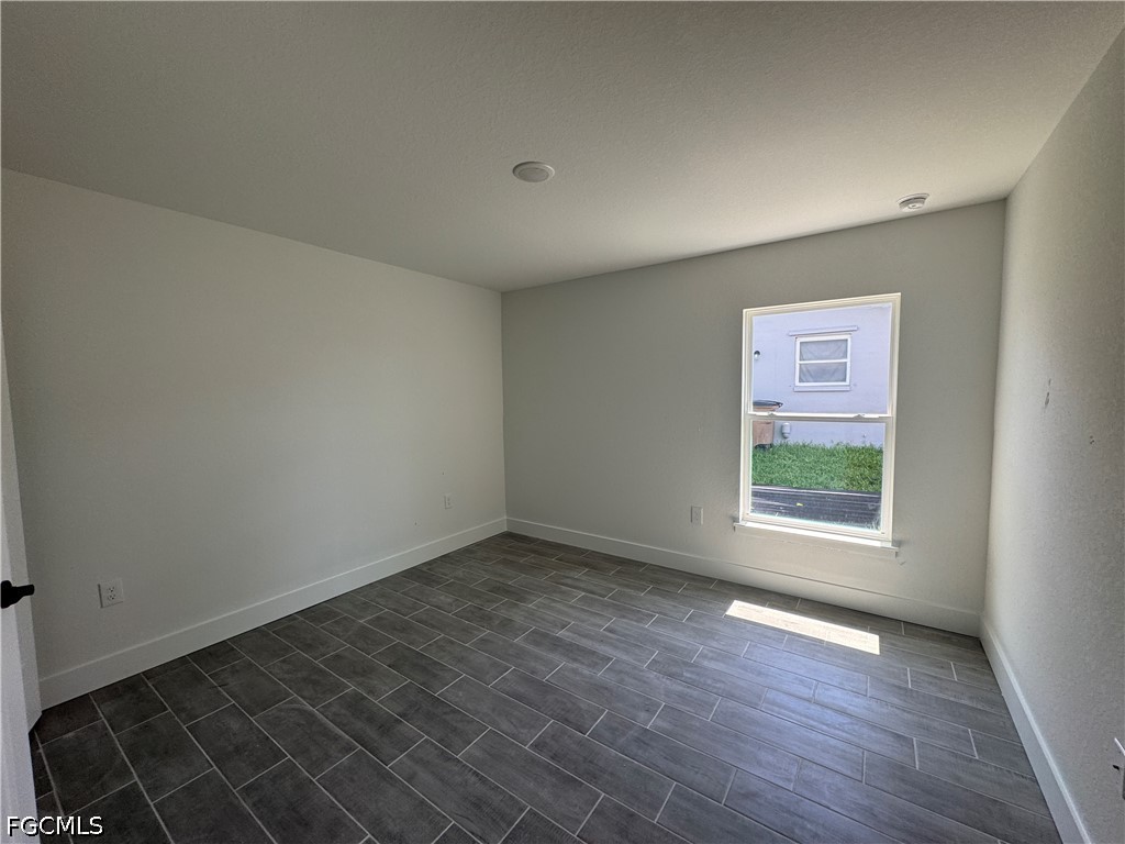 302 SE 1st Terrace Cape Coral FL 33990 2026025924 image23