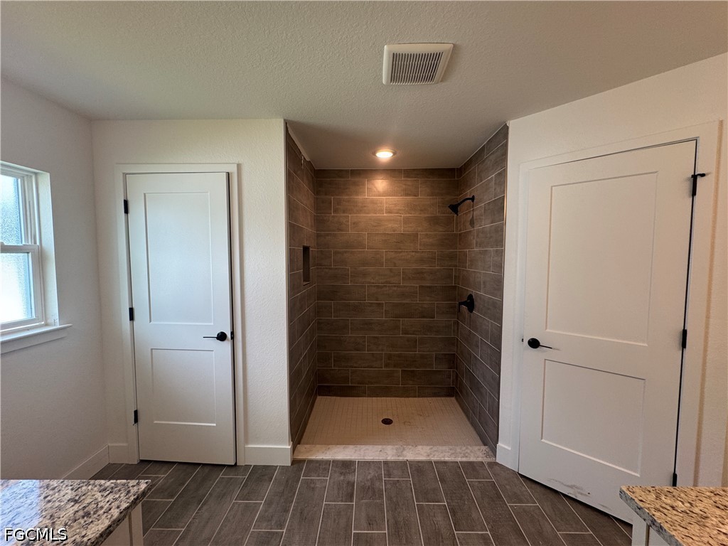 302 SE 1st Terrace Cape Coral FL 33990 2026025924 image25