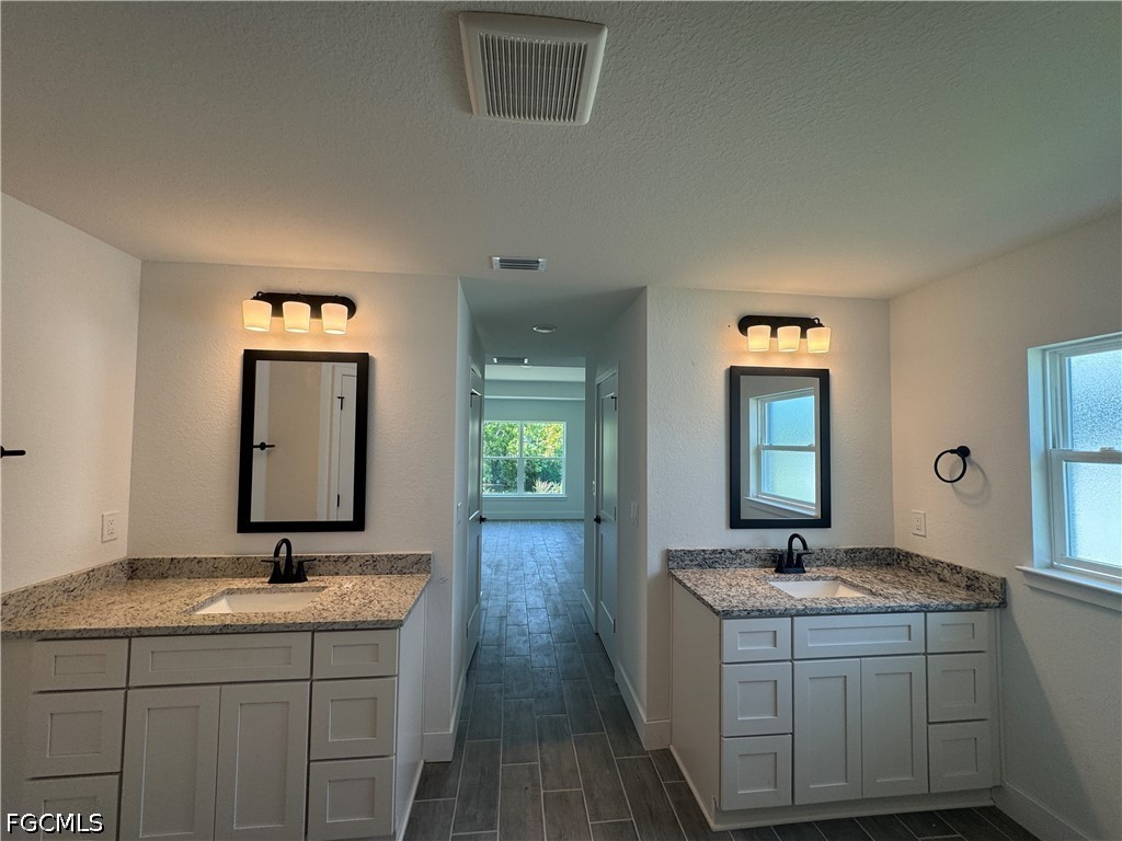302 SE 1st Terrace Cape Coral FL 33990 2026025924 image26