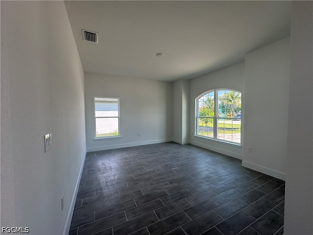 302 SE 1st Terrace Cape Coral FL 33990 2026025924 image8