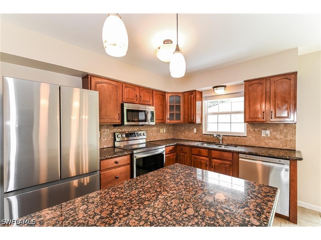302 SE 3rd Street Cape Coral FL 33990 226020843 image6