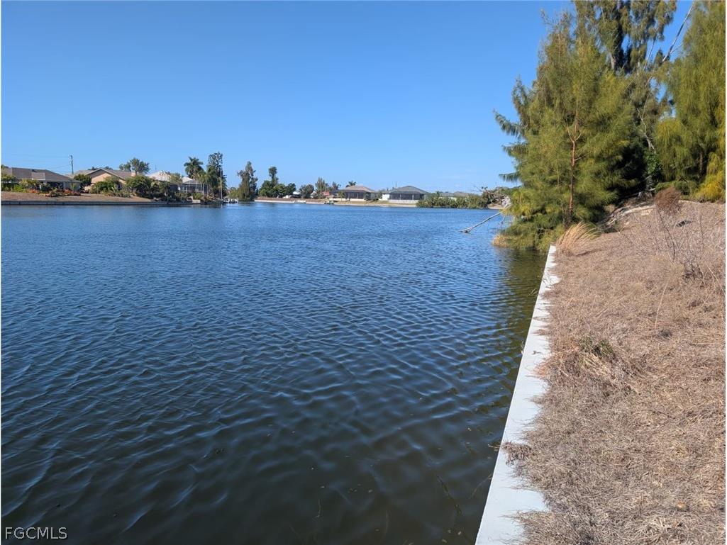 302 SW 21st Avenue Cape Coral FL 33991 2026012686 image2