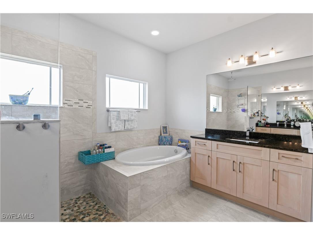 302 SW 31st Terrace Cape Coral FL 33914 225027371 image32