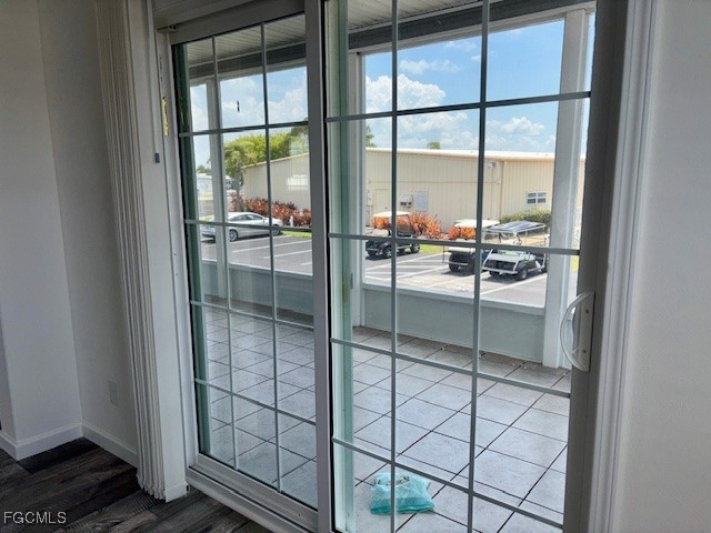 302 Shoreland Drive Fort Myers FL 33905 2025024372 image6