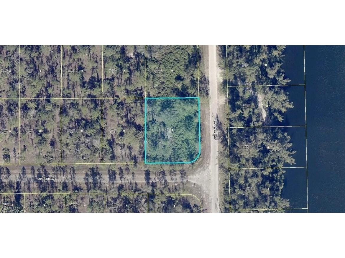 302 Spokane Ave Lehigh Acres FL 33974 223052105 image1