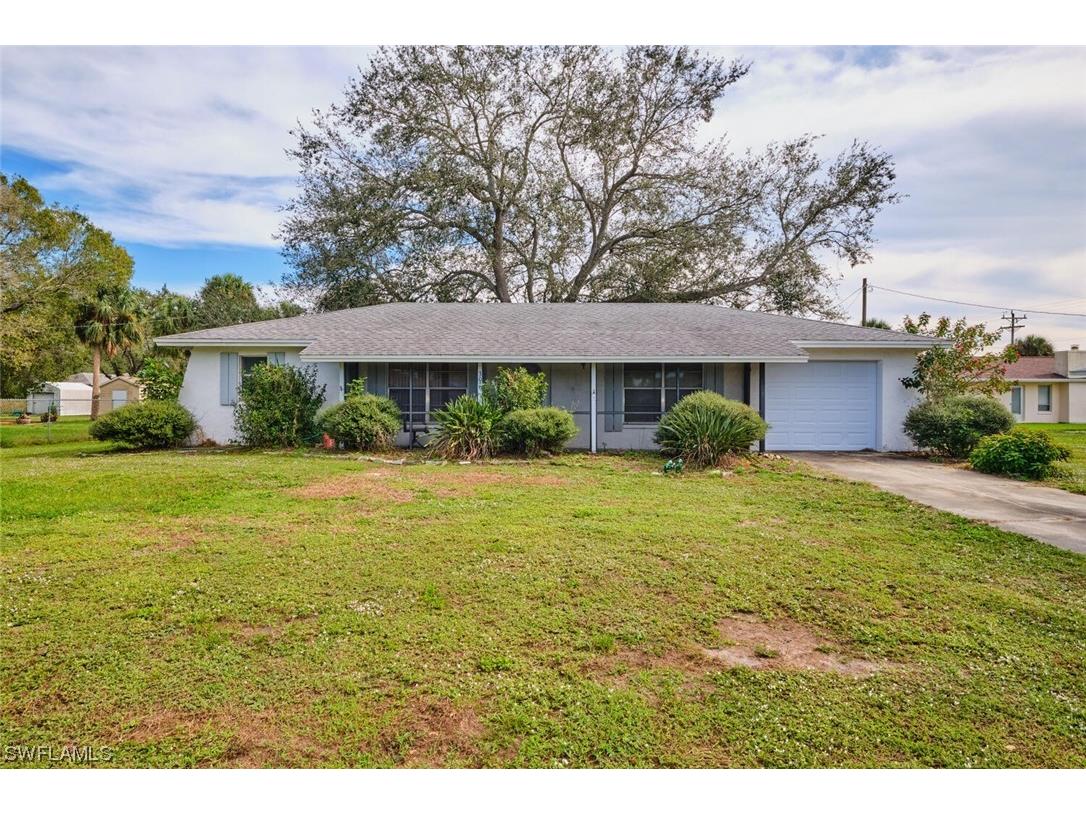 302 Thompson Avenue Lehigh Acres FL 33936 223088439 image1